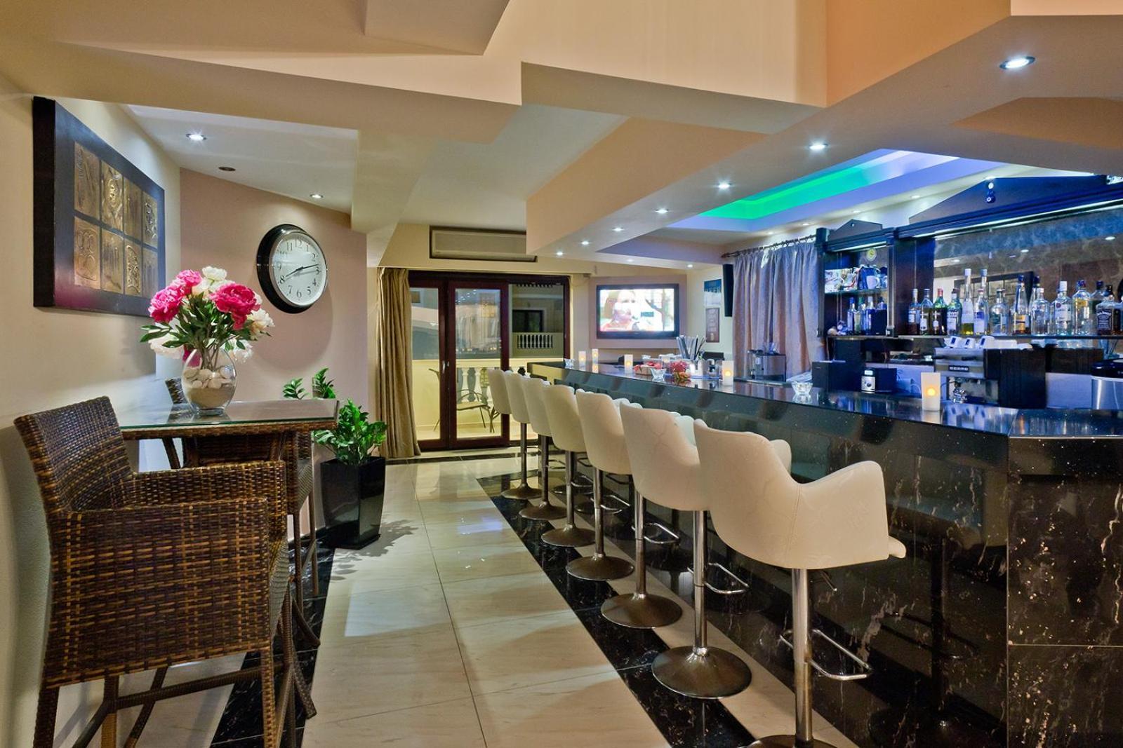 Socrates Hotel Apartments Karpatos Zewnętrze zdjęcie